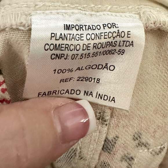 FARM Rio. Scalloped edge button up shorts! Used/like new condition. Size M. Boho - Picture 6 of 7